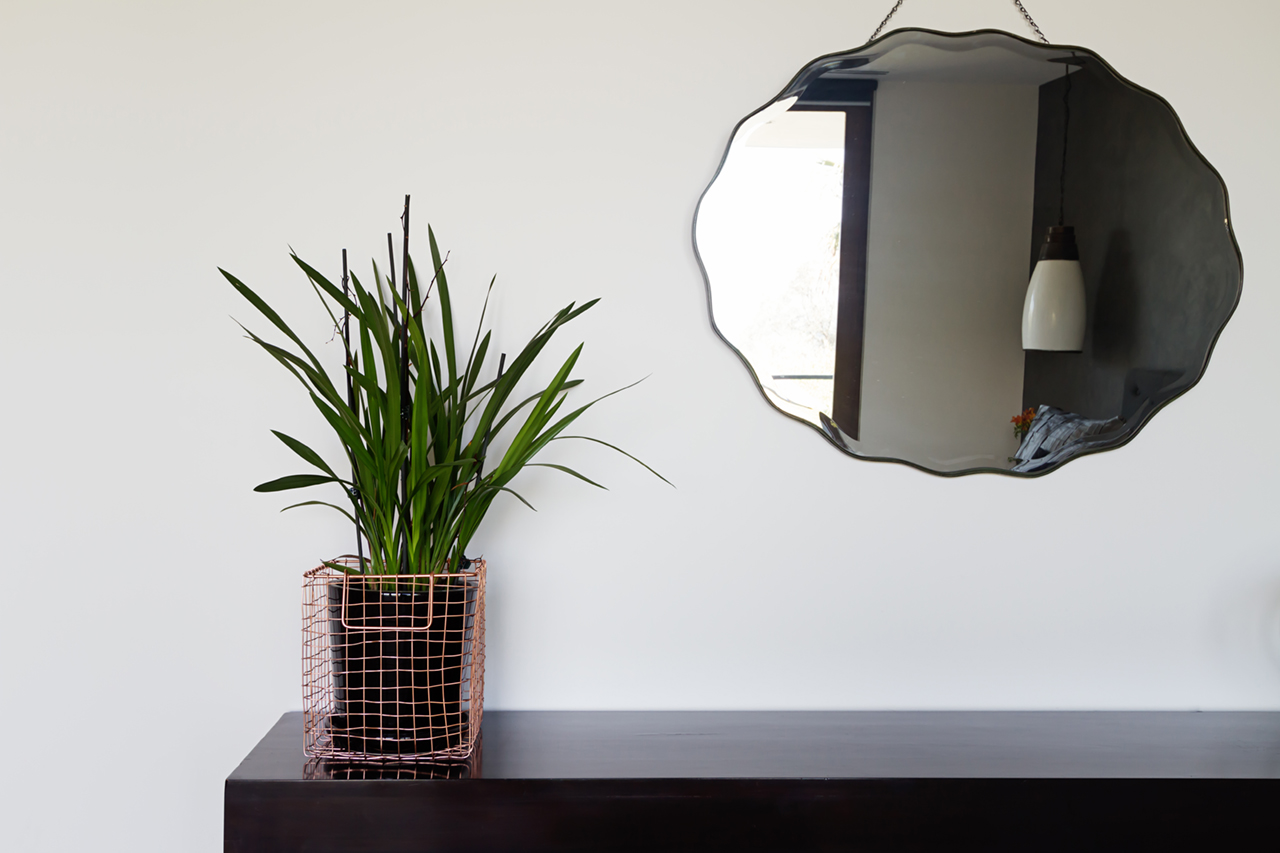 Home-interior-decor-details-copper-wire-basket-and-mirror